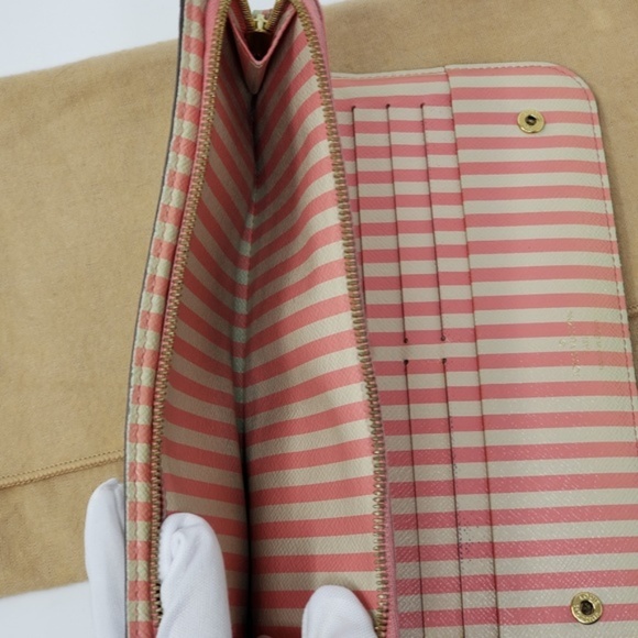 100% Auth Louis Vuitton Zip Wallet - Picture 7 of 8